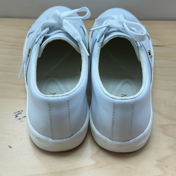 Lauren by Ralph Lauren Tennis Sneakers, Size 6.5 - Picture 4 of 6